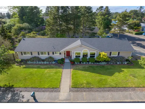 4065 Munsel Creek Dr, Florence, OR 97439