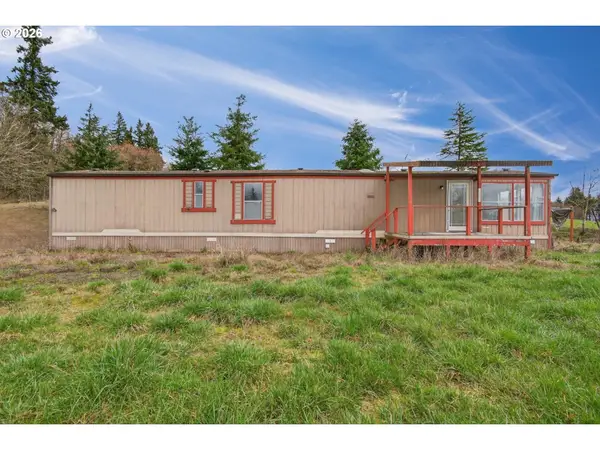 31680 Heikkila Dr, Rainier, OR 97048