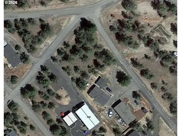 5834 NW Combs St, Prineville, OR 97754