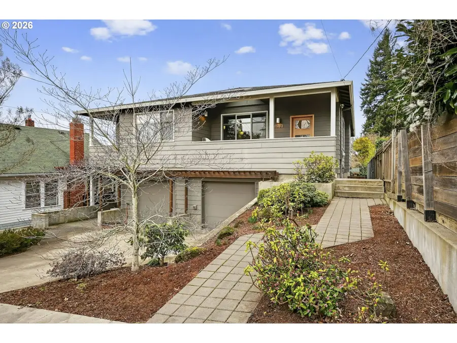 4021 SE Liebe St, Portland, OR 97202 - Image #3