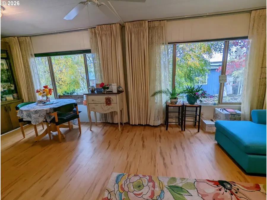 1800 Lakewood Ct #135, Eugene, OR 97402 - #3