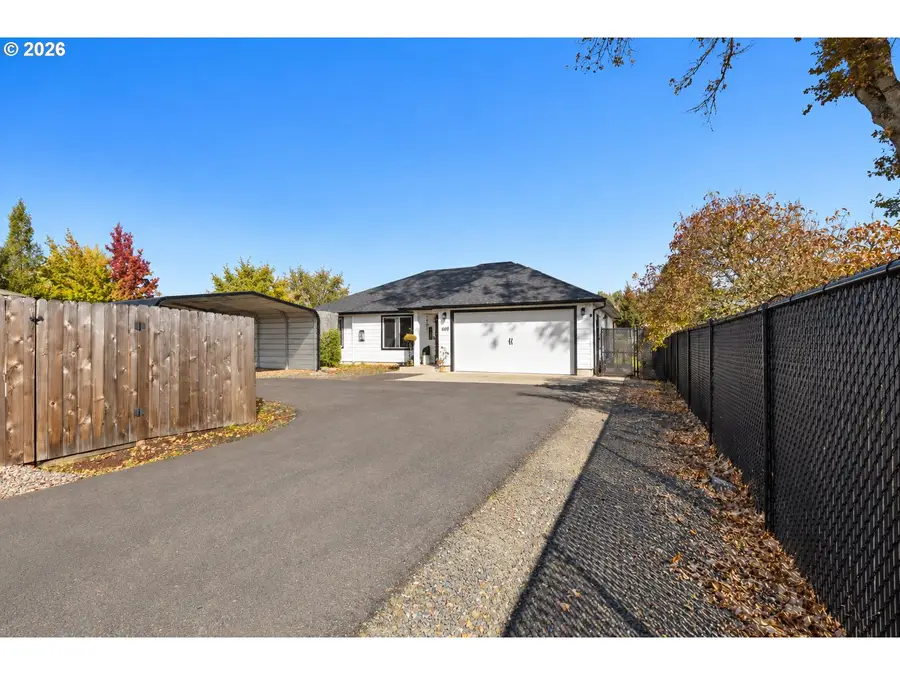 669 NW T St, Winston, OR 97496 - #2