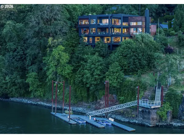 11000 S Riverwood Rd, Portland, OR 97219