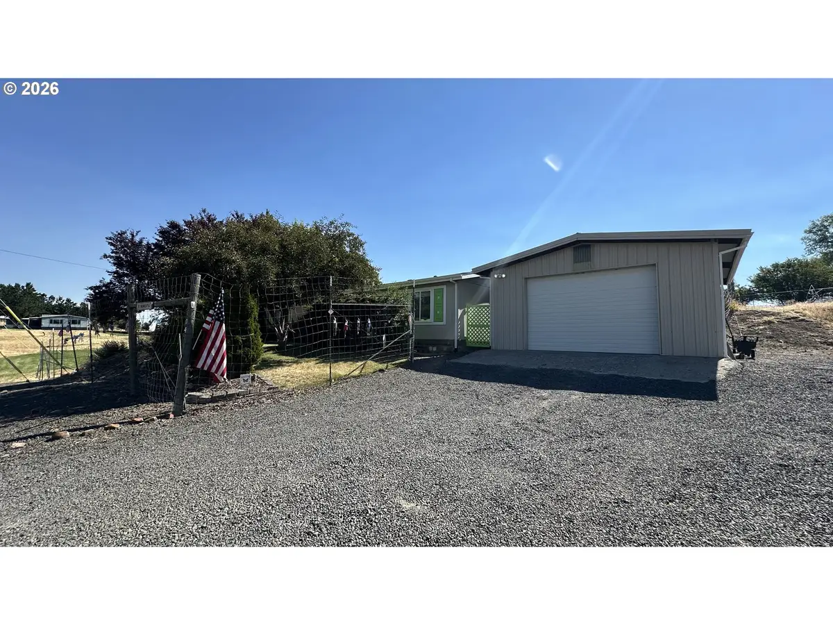 704 S Jefferson St, Condon, OR 97823 - #1