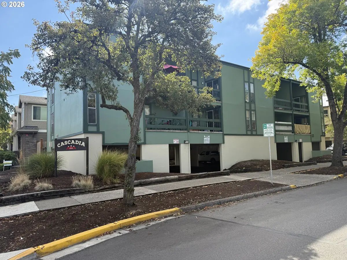 1711 Patterson St, Eugene, OR 97401 - #1