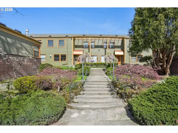 2025 SE Caruthers St #17, Portland, OR 97214