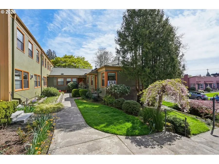 2025 SE Caruthers St #17, Portland, OR 97214 - #2