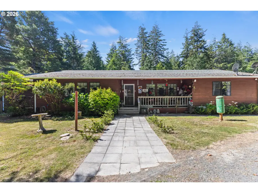 88848 Sunny Loop Ln, Bandon, OR 97411 - #2