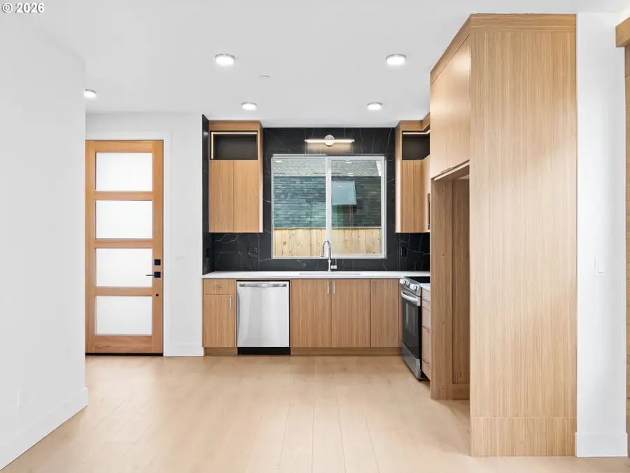 5187 SE 28th Ave #10, Portland, OR 97202 - Image #3