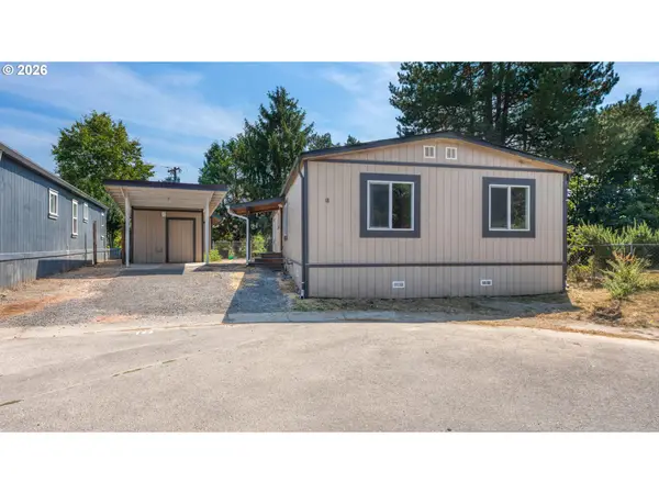906 SW Alder St #18, Dundee, OR 97115