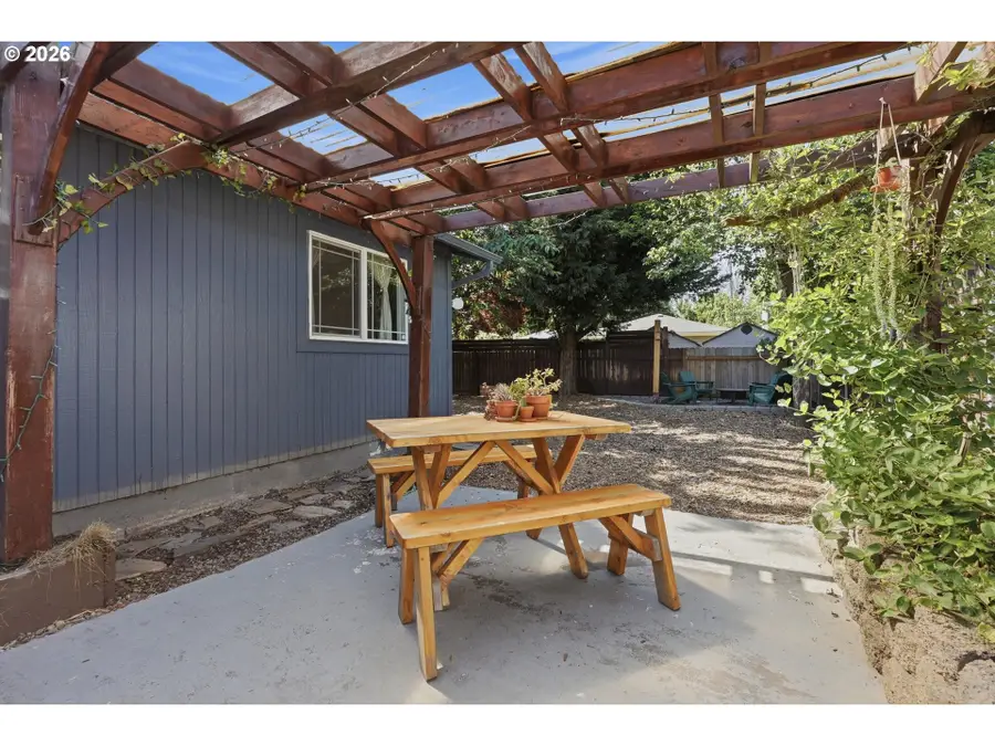 10324 SE Ellis St, Portland, OR 97266 - #3
