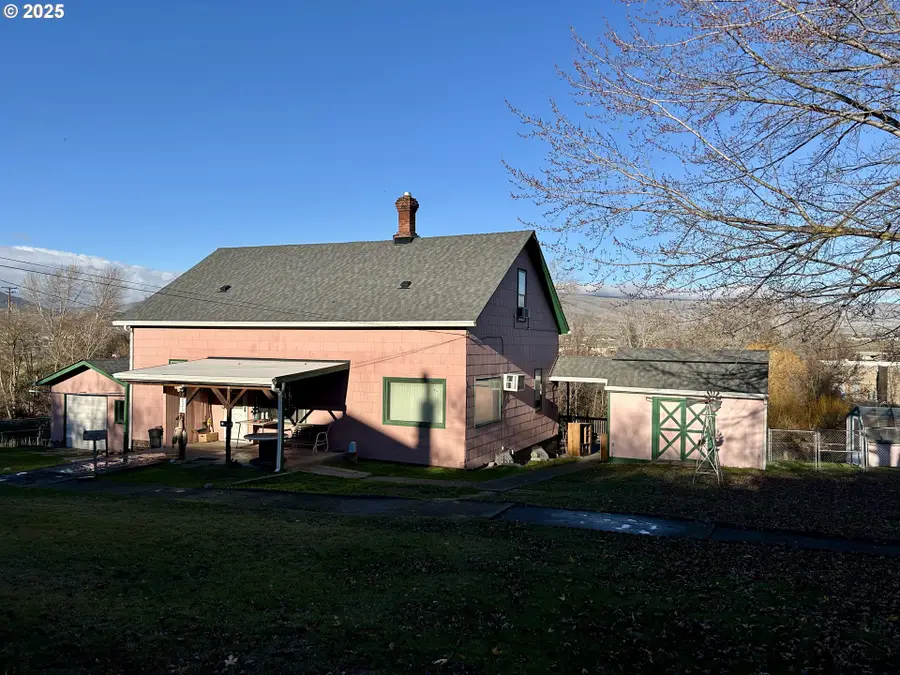 823 W 8th St, The Dalles, OR 97058 - Image #2