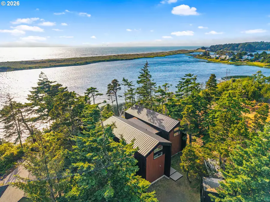 1170 Thirteenth, Port Orford, OR 97465 - Image #2