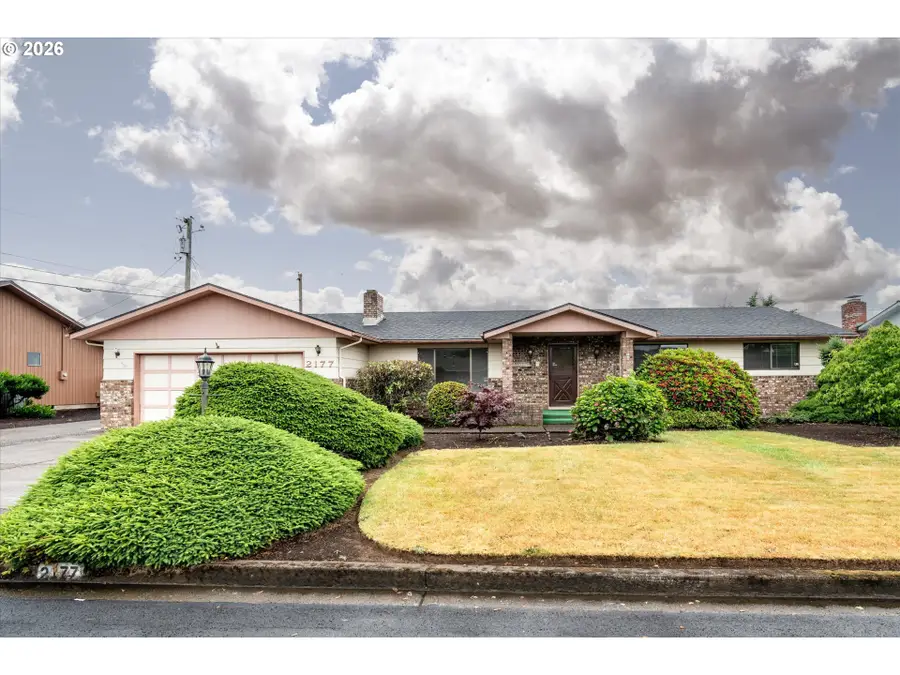 2177 Firth Ave, Springfield, OR 97477 - #2