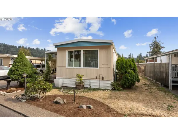 205 S 54th St #12, Springfield, OR 97478