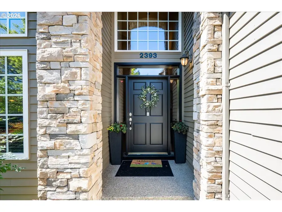 2393 Taylor Dr, West Linn, OR 97068 - #2