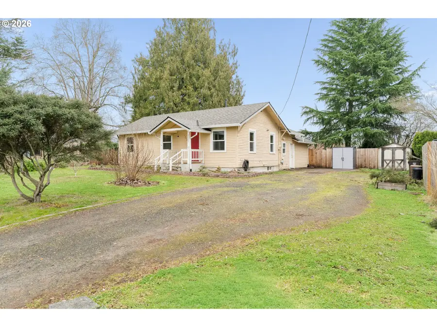 1316 N Locust St, Canby, OR 97013 - #2
