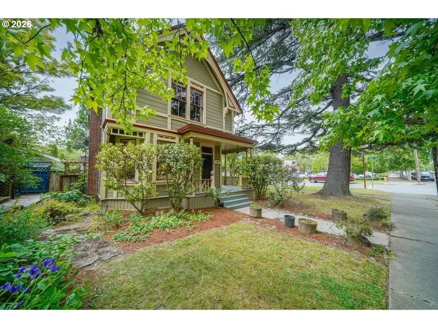 404 SW 6th St, Corvallis, OR 97333 - #3