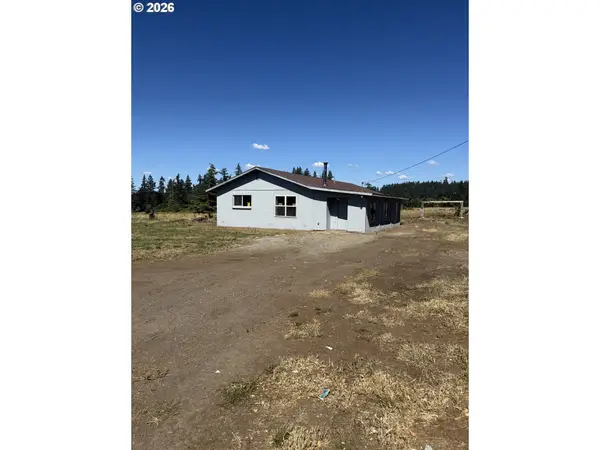 34678 S Sawtell Rd, Molalla, OR 97038