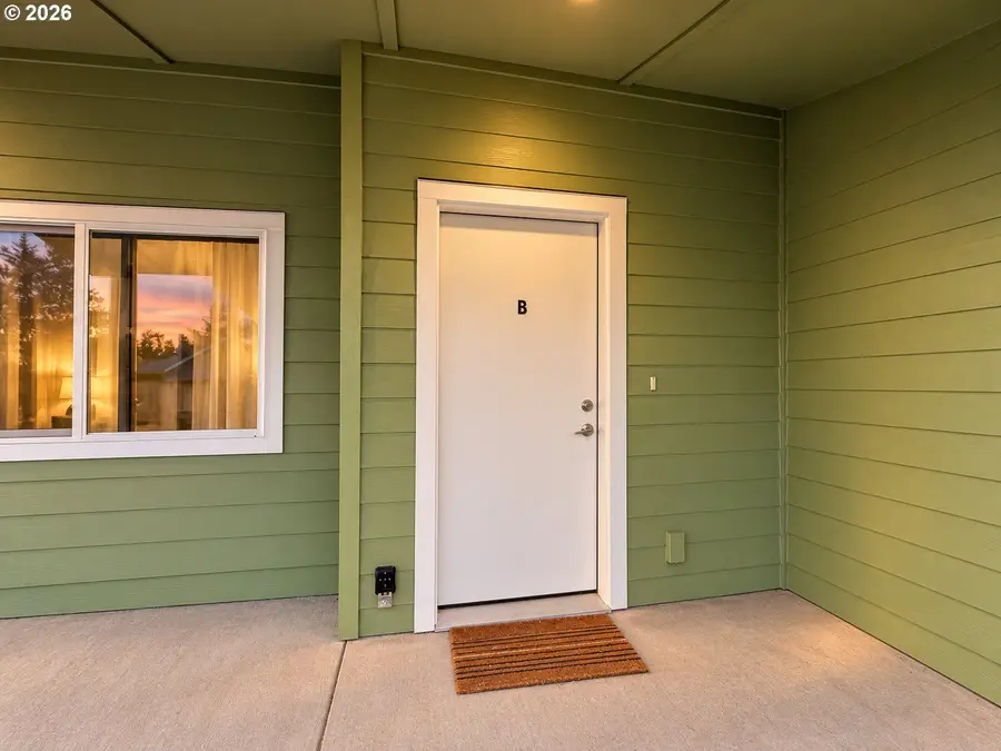 16317 SE Salmon St #B, Portland, OR 97233 - #3