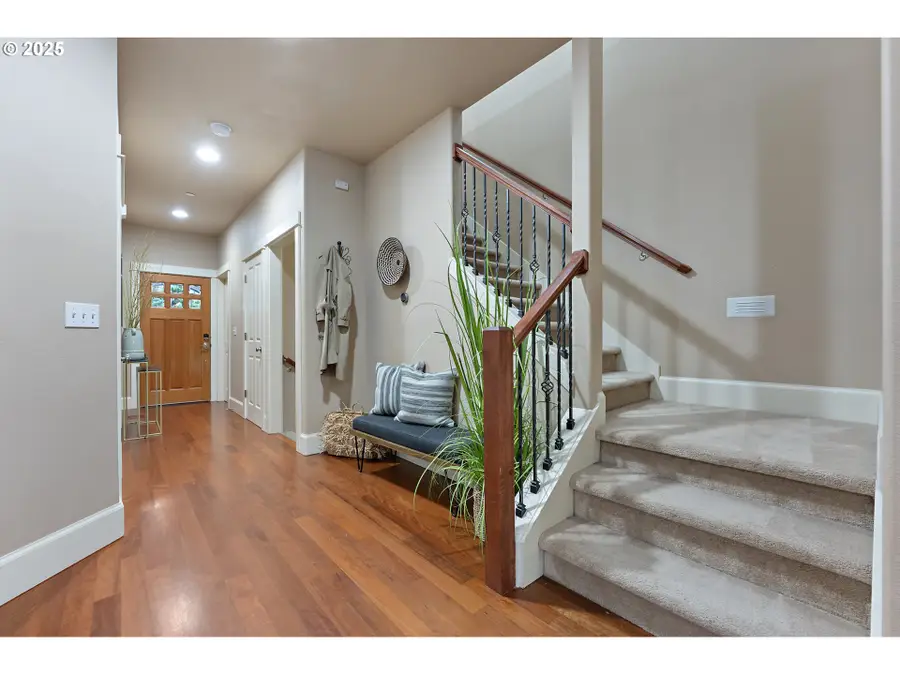 11347 NW Kimble Ct, Portland, OR 97229 - Image #2