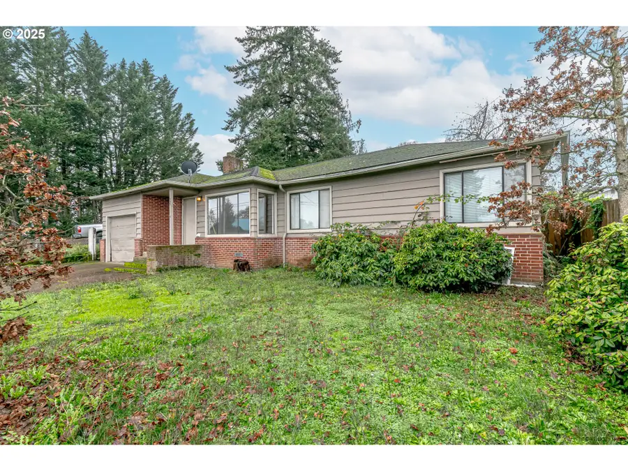 1533 SW Fairview Ave, Dallas, OR 97338 - Image #2