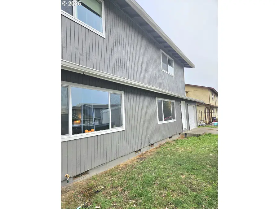 4821 4823 Cougar Ct Se, Salem, OR 97317 - Image #2