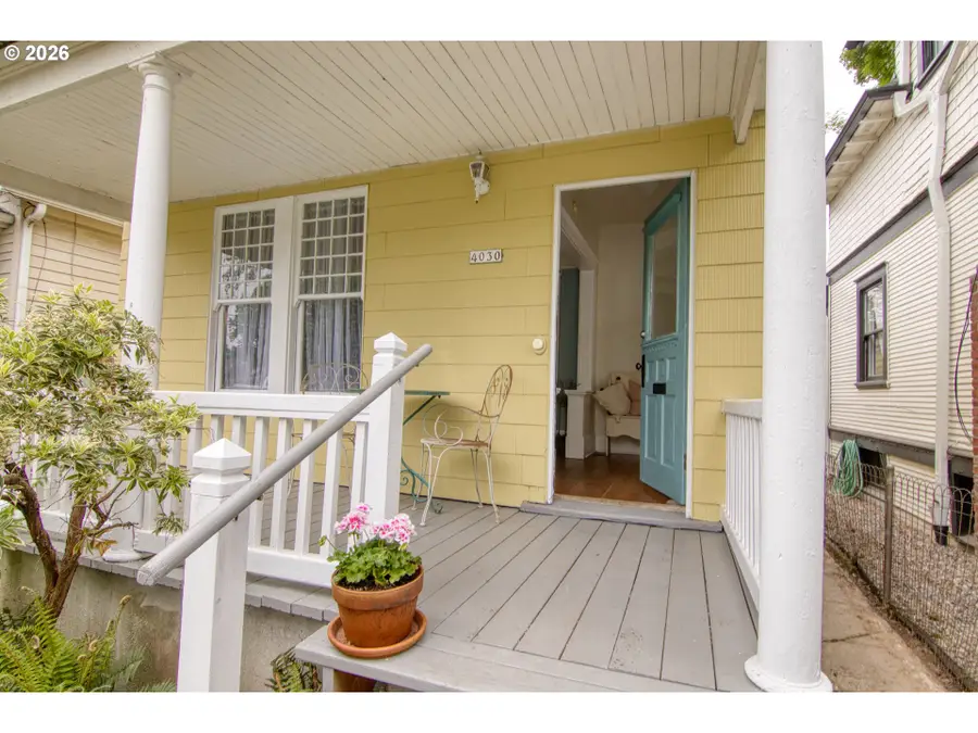 4030 SE Caruthers St, Portland, OR 97214 - #3