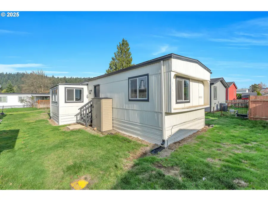 10701 SE Highway 212 #J3, Clackamas, OR 97015 - Image #2