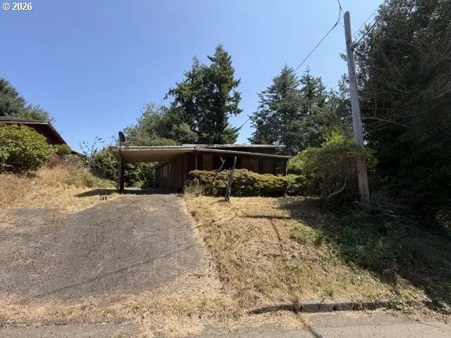 1840 S 19th St, Coos Bay, OR 97420 - #2