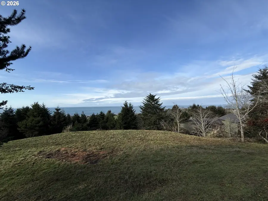 Harbor Vista #Par 1, Brookings, OR 97415 - #2