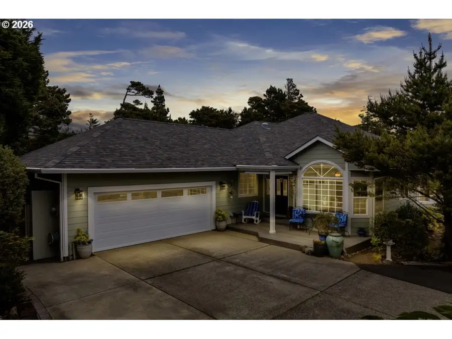 87997 Kelsie Way, Florence, OR 97439 - #2
