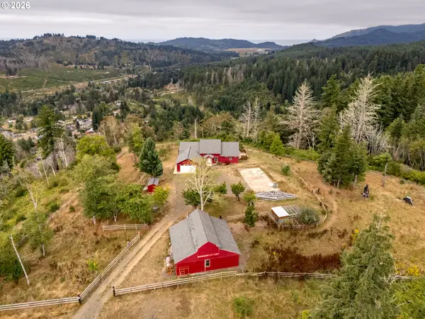 946 N Echo Mountain Rd, Otis, OR 97368