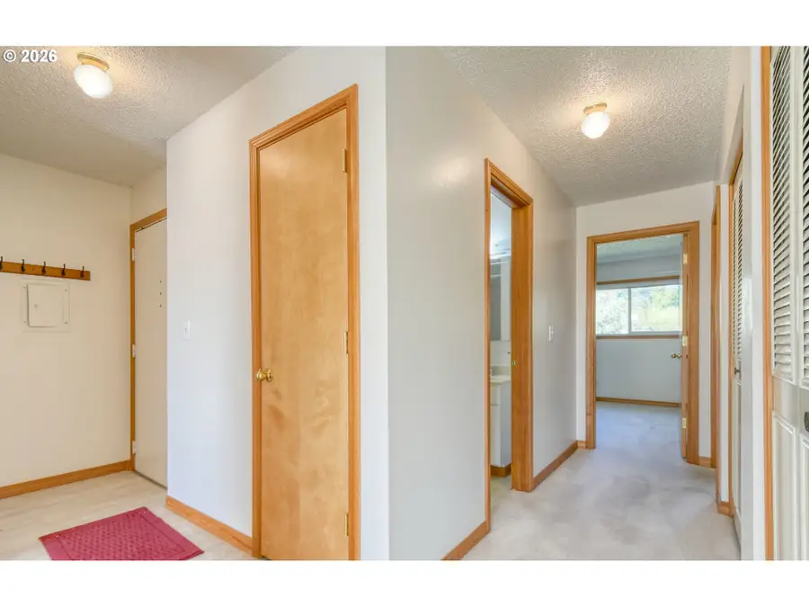 1900 NW Carden Ave #22, Pendleton, OR 97801 - #3