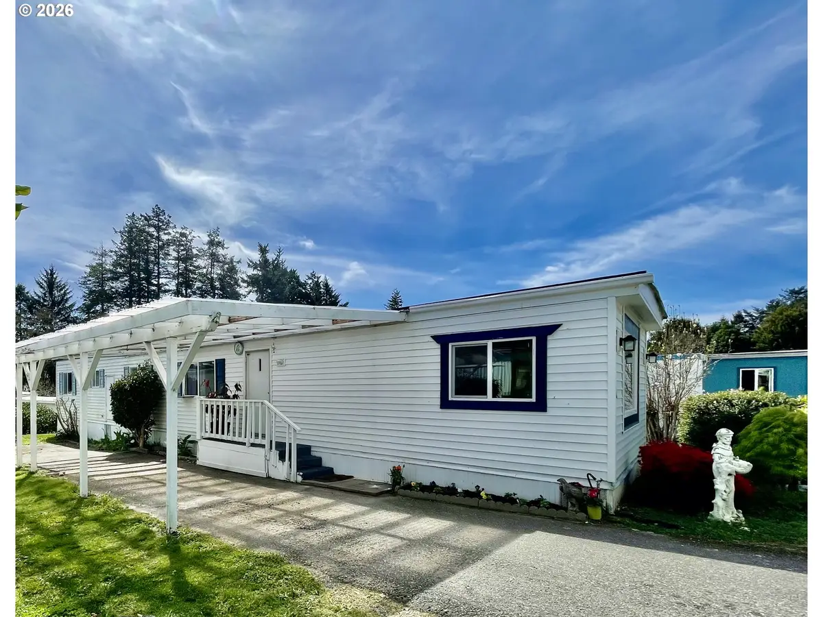 16131 W Hoffeldt Ln #18, Brookings, OR 97415 - #1