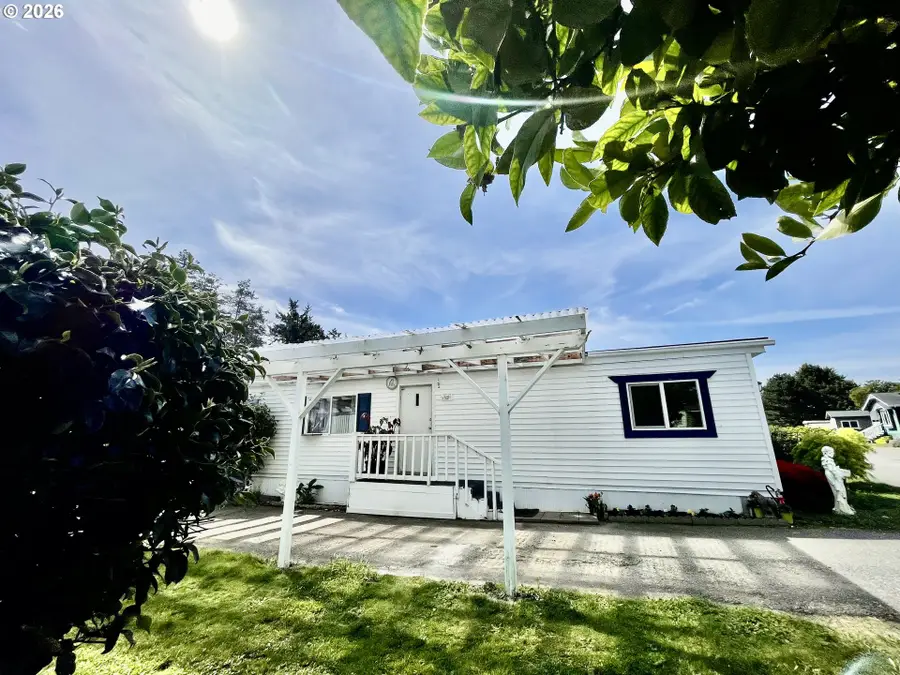 16131 W Hoffeldt Ln #18, Brookings, OR 97415 - #2