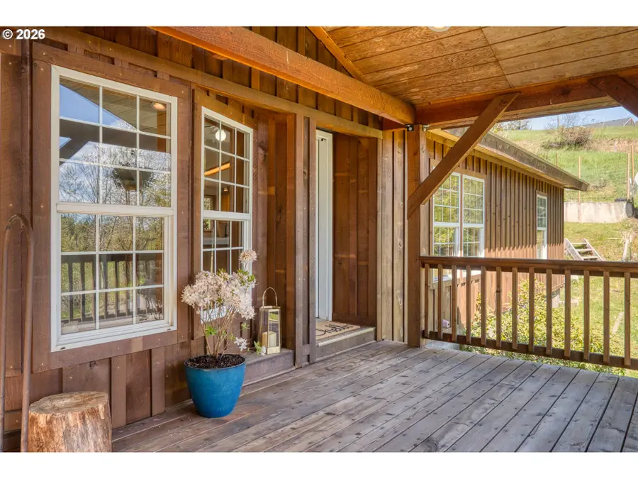 22 Ramsay Ln, White Salmon, WA 98672 - #2