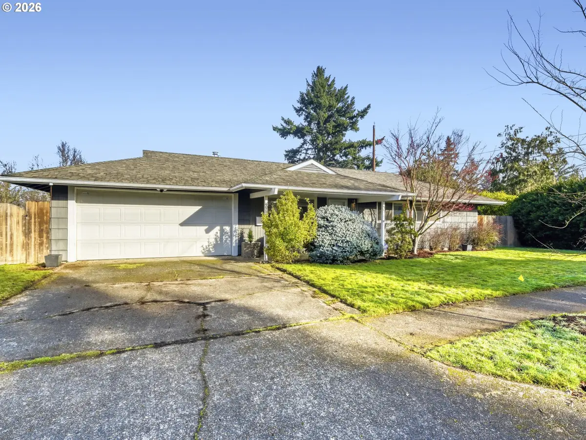 6155 N Hudson St, Portland, OR 97203 - Image #1