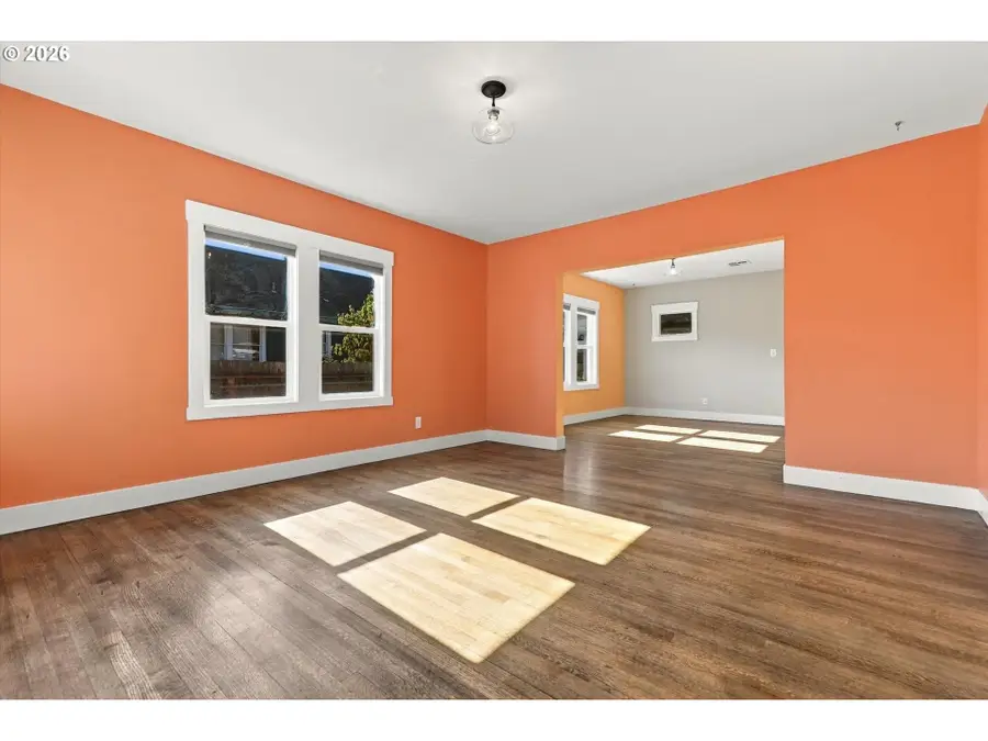 6207 SE 92nd Ave, Portland, OR 97266 - #2