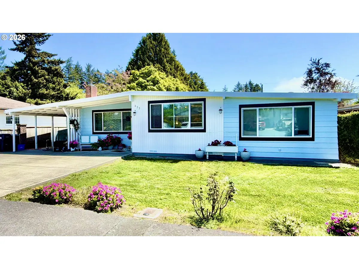433 Fir St, Brookings, OR 97415 - #1
