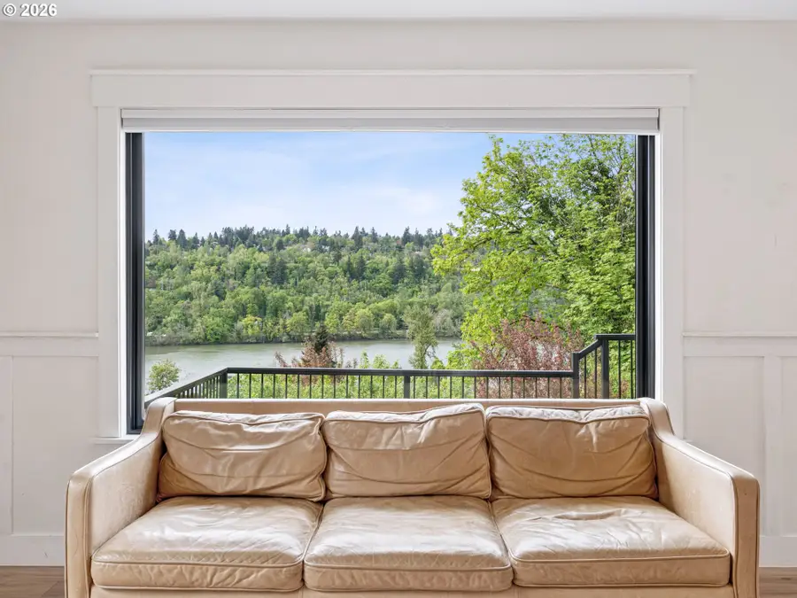 601 4th Ave, Oregon City, OR 97045 - #3