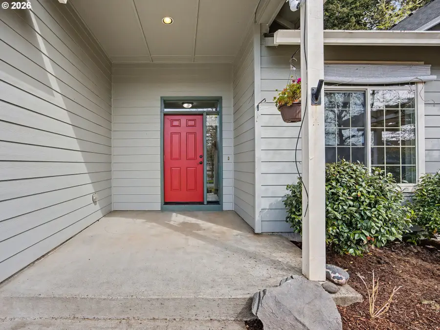 18368 Meadow Ave, Sandy, OR 97055 - #2