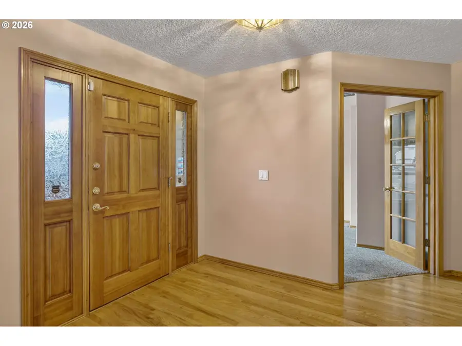 12405 Cominger Dr, Oregon City, OR 97045 - #2