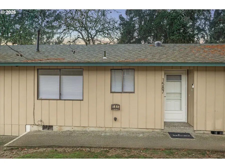 1587 SE Oak Grove Blvd, Milwaukie, OR 97267 - Image #3
