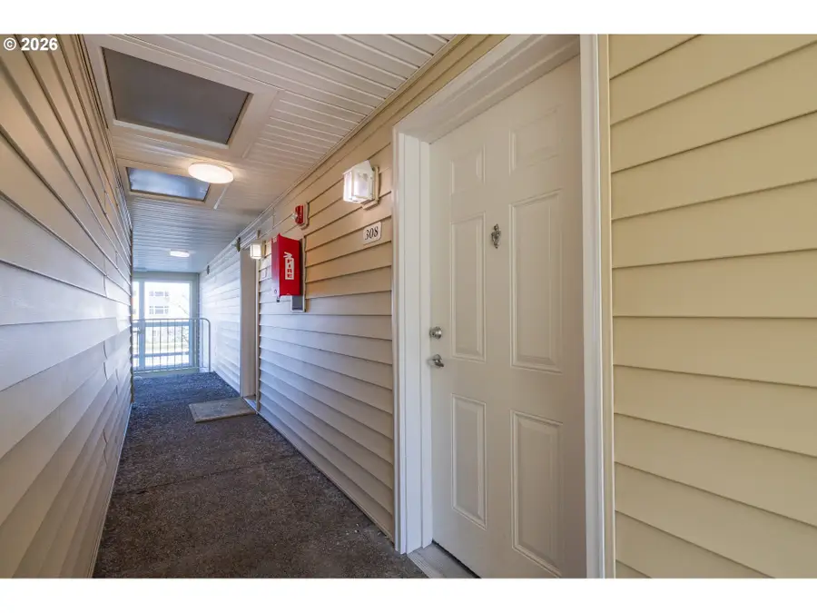 770 NW 185th Ave #308, Beaverton, OR 97006 - #3