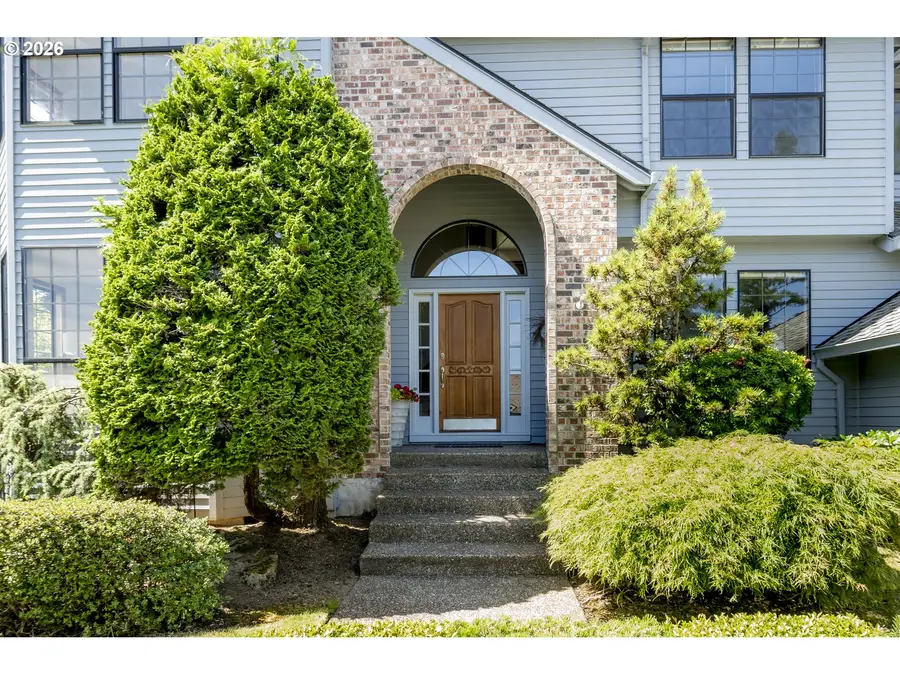 1314 Stonehaven Dr, Northwest Clackamas, OR 97068 - #2