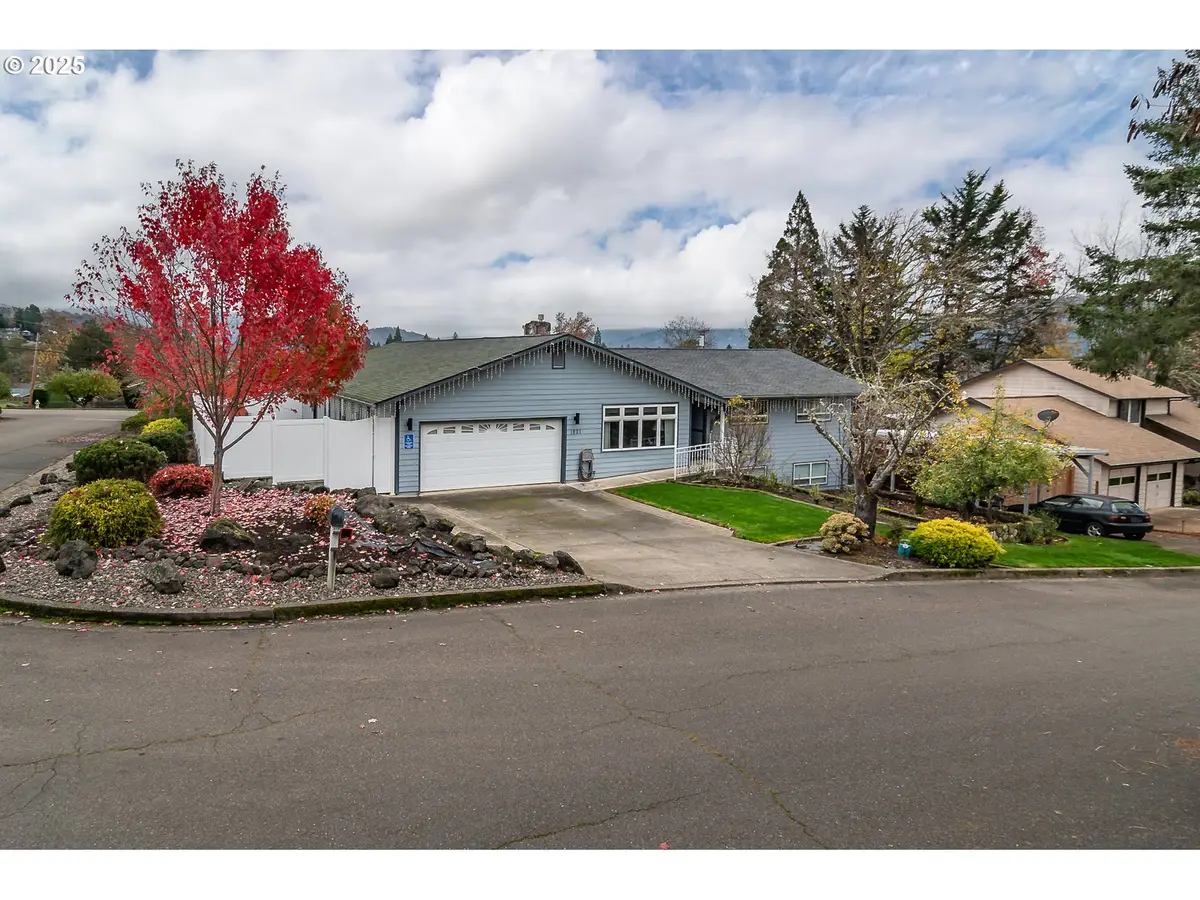 1821 NW Sellwood St, Roseburg, OR 97471 - Image #1