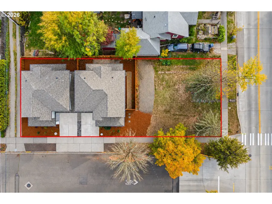 560 W 15th Ave, Eugene, OR 97401 - #2
