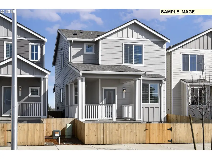 1111 Parkside Ave, Woodburn, OR 97071 - #2