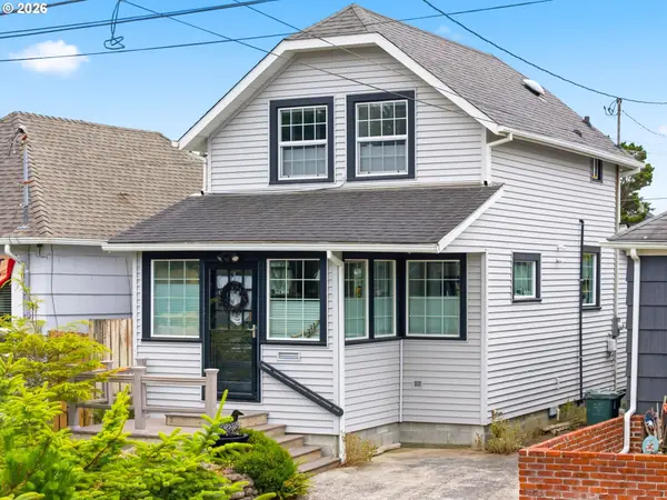 331 10th Ave, Seaside, OR 97138